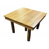 Expanding wood table