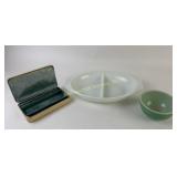 Pyrex 1 1/2 qt divided dish, Fireking green dish,