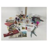 Keychains, Figurines, Souvenirs, Troll Doll, Postc