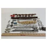 Costume Jewelry: Napier necklace, pearlescent