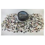 Multicolor Sewing Buttons with Decorative Tin