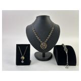 .925 Sterling Silver Pearl like necklace 3.86g TW