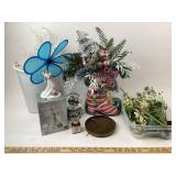 Christmas Decor With Centerpiece, Figurine
