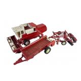 Ertl International Harvester Combine, Trailer