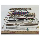 Costume Jewelry: Lizard pin, Dragon Fly necklace,