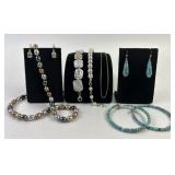 Pearl like necklace with .925 clasp, Pearl like