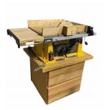 Dewalt DW77 Tablesaw with stand - Powers on