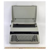 SR 2000 The Electronic Scholar Typewriter, Powers