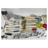 Kitchen Utensils With Grater Rolling Pin Cutters