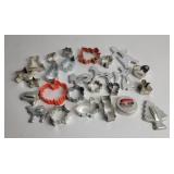 Metalï¿½ & plastic Cookie Cutters With Assorted Desi
