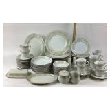 Taihei China Fine Dinnerware Set, Service For 10