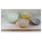 Pyrex Nesting Mixing Bowls and Pyrex Bowl with Pat