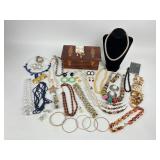 Costume Jewelry: Jessica Simpson Snake earrings,