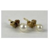 Pair 14k gold & pearl earrings. Total weight 0.39