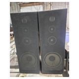 Hitachi Model HSA6120 Speakers (2)