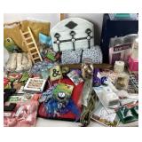 Crafting Supplies, Decorative Accents, Yarn