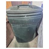 Rubbermaid Garbage Barrel On Wheels