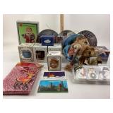 Christmas Decor, Lloyed Garrison Collector Plates