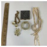 Gold-Tone Jewelry, Compact, Ribbon Necklace