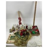 Christmas Decorations, Gold Garland, Tablecloth