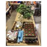 Artificial Plants, Gift Boxes, Holiday Lights, Gif