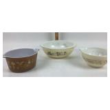 Pyrex Mixing Bowls With Gold Accents, Floral Accen