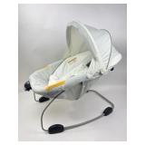 Graco Soothing Vibration Baby Bouncer