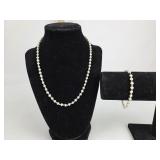 14k 585 Stamped Pearl like beaded necklace and