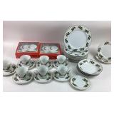 Fine China Japan Holly Design Dinnerware