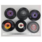 Vinyl records 45s: Conway Twitty, Johnny Cash, Mar