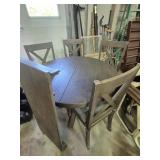 Round Table (42 in.) With Leaf (18 in.) & 4