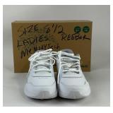Reebok Ladies MemoryTech Sneakers Size 8.5