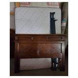 Lane Furniture Bedframe With Serta Mattress