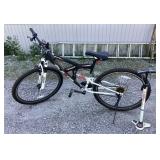 Kent Shogun 21-Speed Mountain Bike, Zefal Pump