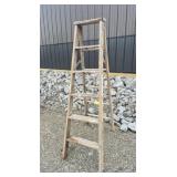 Louisville Wood Step Ladder 6 Foot
