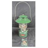 Coleman Green Lantern With Silk-Lite Mantles