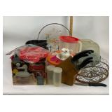 Kitchenware With Miracle Blade Knives, Bakeware, S