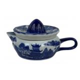 Blue Willow Ceramic Juicer With Lid