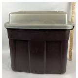 Rubbermaid Storage Bin With Lid