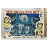 Toy China Tea Set 17-Piece Service for 4