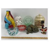 Pyrex Bowls, Art Glass Vase, ï¿½Elvis PlasticFigurin