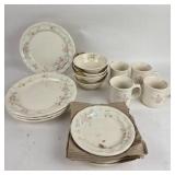 Pfaltzgraff Tea Rose Dinnerware Set
