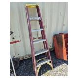 Werner 6 Foot Step Ladder Medium Duty Fiberglass