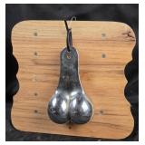 Metallic Novelty Ornament With Wooden Bath accesso