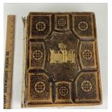 Holy Bible with Illustrations, Apocrypha, Concorda