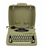 Royal Royalite Manual Typewriter in Case