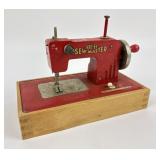 KAYanEE Sew Master Childs Sewing Machine