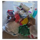 Kitchen Tools, Bakeware, Party Supplies