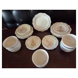 Holiday Home Spring In Bloom Dinnerware