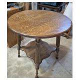 Tiger Oak Round Parlor Table With Turned Legs &